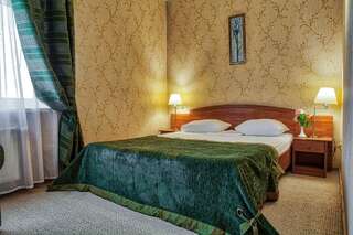 Отель Premier Compass Hotel Kherson Херсон Люкс-1