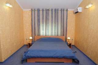 Отель Premier Compass Hotel Kherson Херсон Двухместный номер с 1 кроватью-11